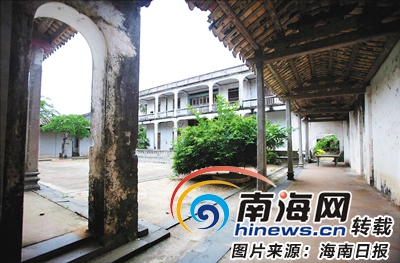 匾額_匾額由來(lái)_故宮太和殿匾額