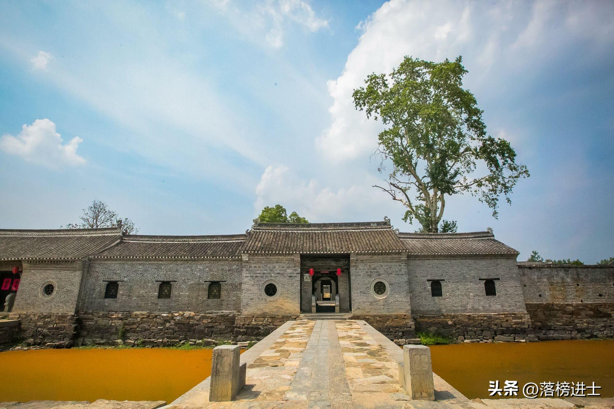 牌匾設(shè)計(jì) 古代_古代大戶人家門口的牌匾_古代大戶人家的大門