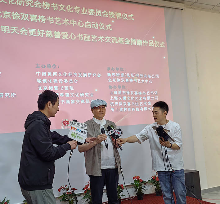 木質書法匾額_吳昌碩書法匾額_黃體字匾額書法