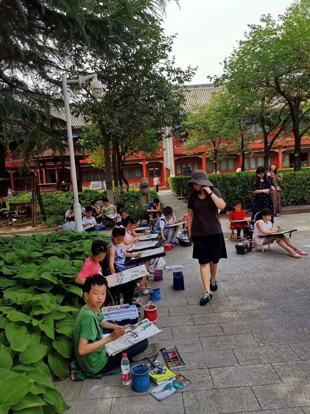 浮雕和圓雕有什么區別_浮雕與圓雕特點有何不同_浮雕和圓雕的區別