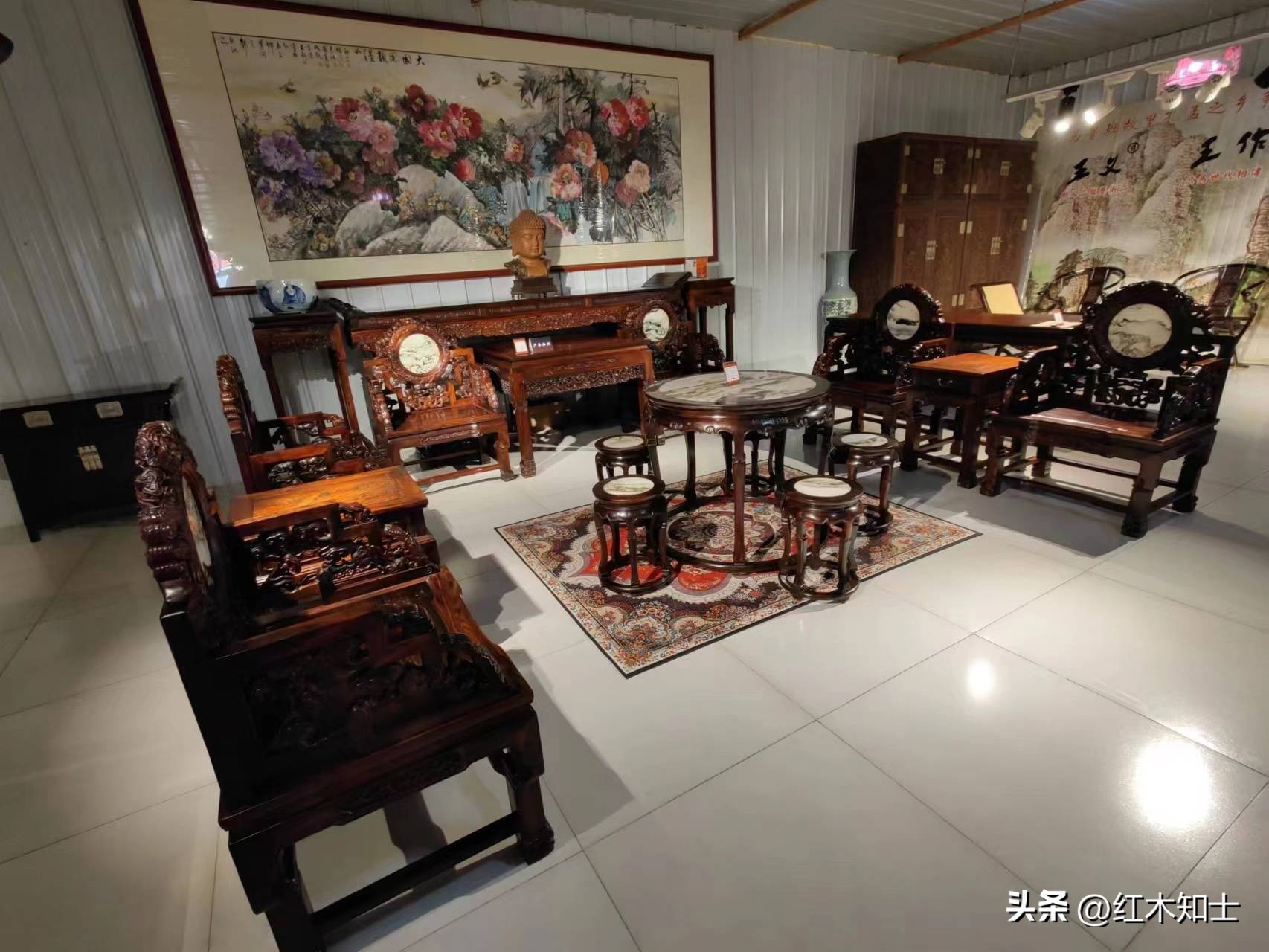 大紅酸枝家具原材料特點(diǎn)_大紅酸枝家具榫卯工藝特點(diǎn)_什么是好的木雕工藝