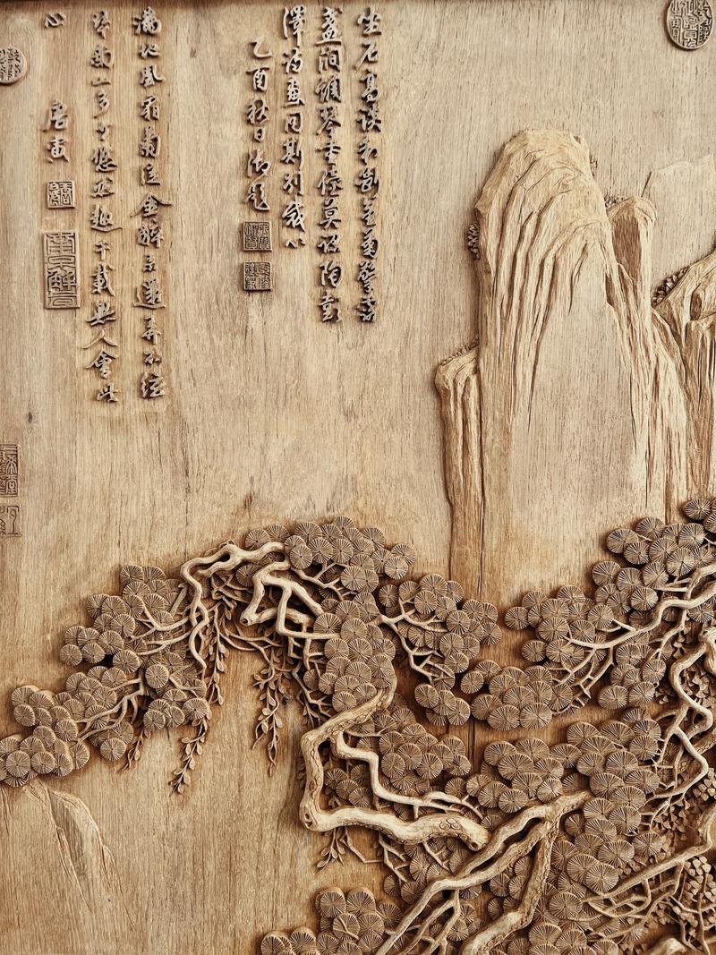木雕藝術(shù)在古建筑中的裝飾作用_中國(guó)四大木雕流派_木雕特點(diǎn)
